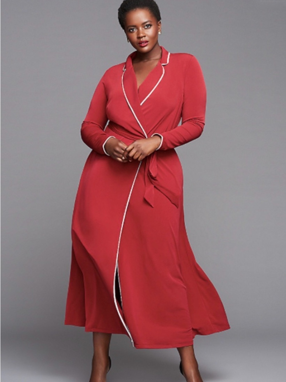 Maxi Robe Dress By Glamour X Wrap Maxi Dress with Contrast Trim - Red